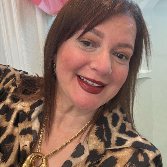 Meet your Posher, Mary - Picture 3 of 3